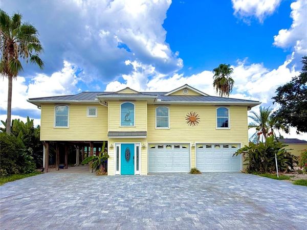 9914 ALAVISTA DRIVE , GIBSONTON, FL 33534