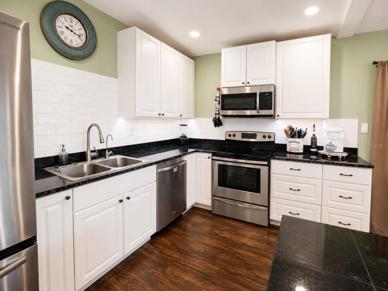 1004 Dartmouth Drive, Bradenton, FL 34207 Photo