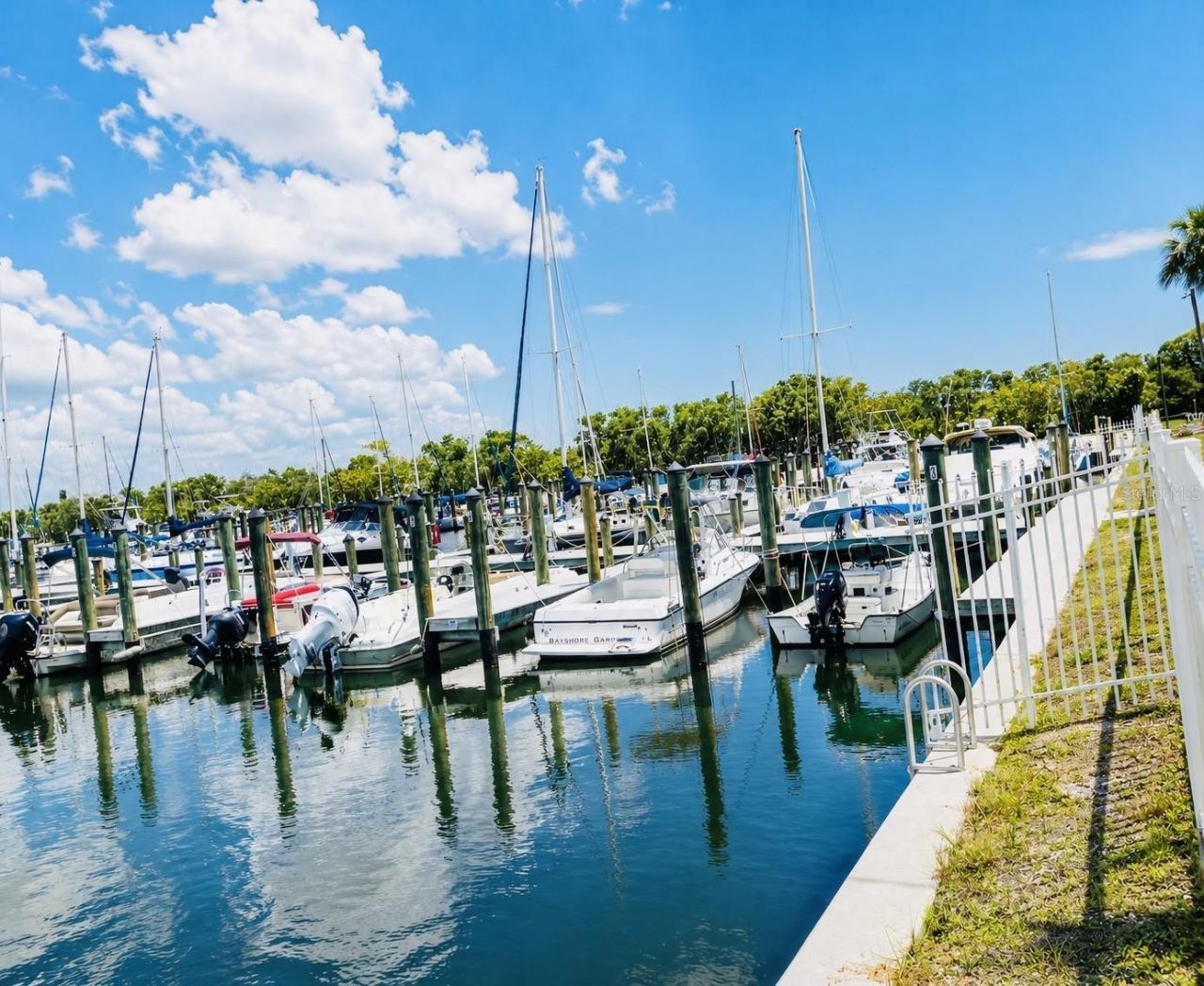 1004 Dartmouth Drive, Bradenton, FL 34207 Photo