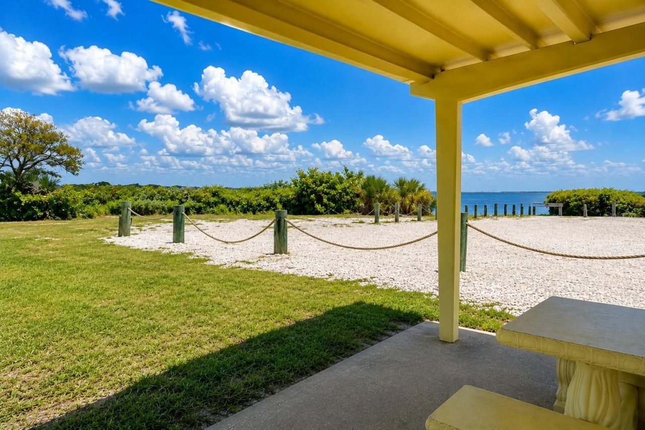 1004 Dartmouth Drive, Bradenton, FL 34207 Photo