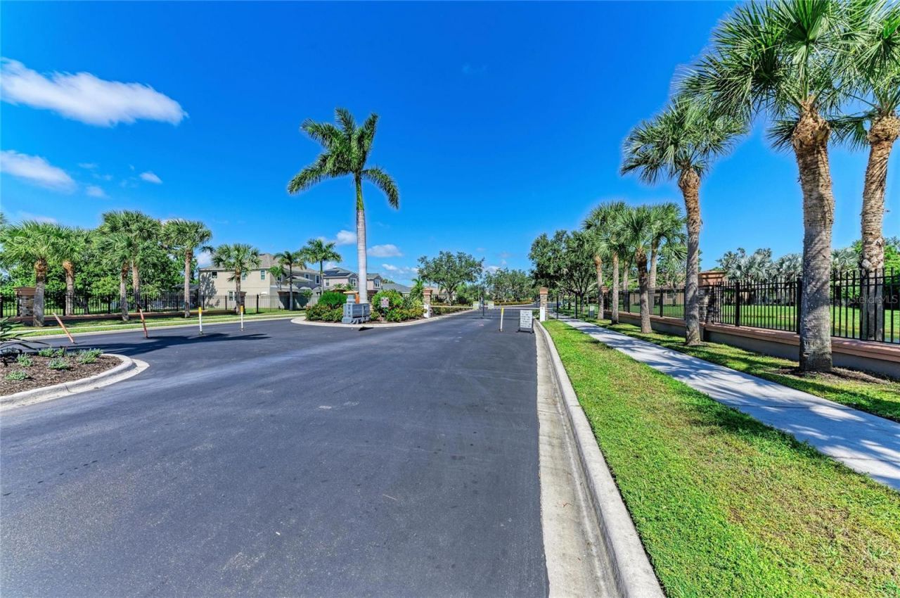8920 39th Street Circle E, Parrish, FL 34219 Photo