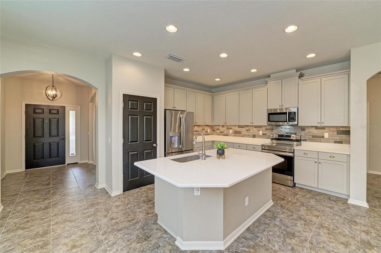 8920 39th Street Circle E, Parrish, FL 34219 Photo