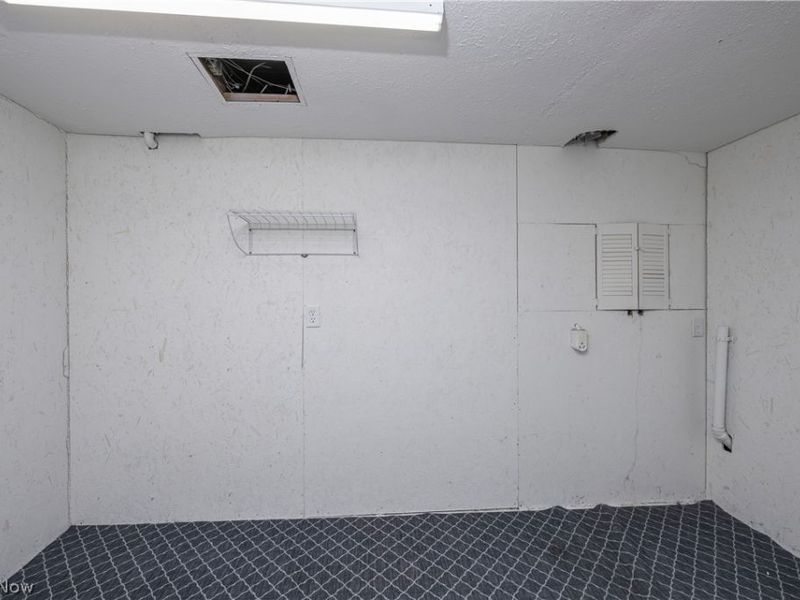 320 Oak Street, Uhrichsville, OH 44683 Photo 25
