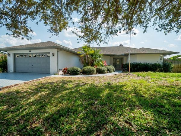 242 SE Duval Avenue SE, Port St. Lucie, FL 34983