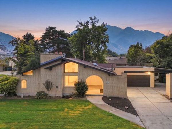 8261 S MAIO DR , Sandy, UT 84093