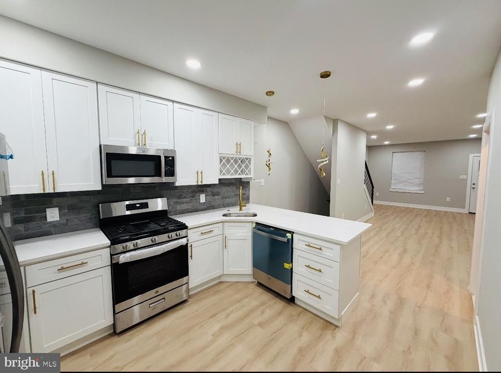 2637 N 28TH STREET , PHILADELPHIA, PA 19132