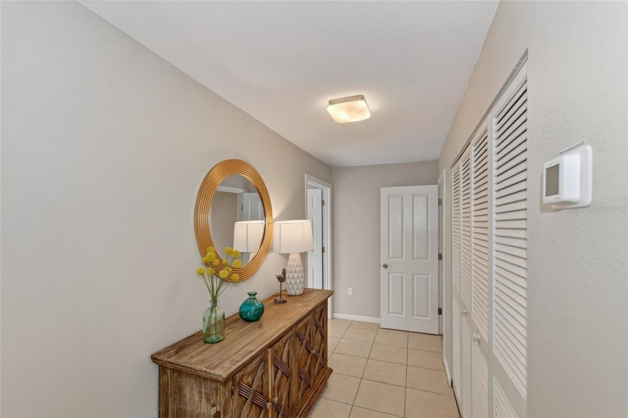 2475 Alameda Avenue, Unit B, Sarasota, FL 34234 Photo