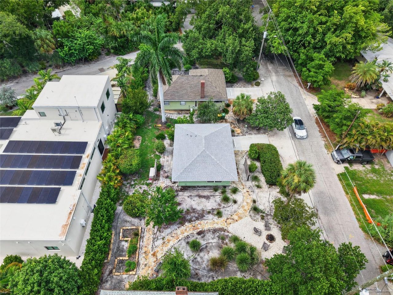 2475 Alameda Avenue, Unit B, Sarasota, FL 34234 Photo