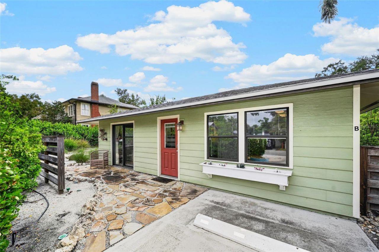 2475 Alameda Avenue, Unit B, Sarasota, FL 34234 Photo