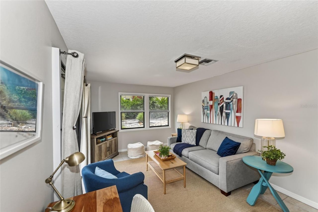 2475 Alameda Avenue, Unit B, Sarasota, FL 34234 Photo