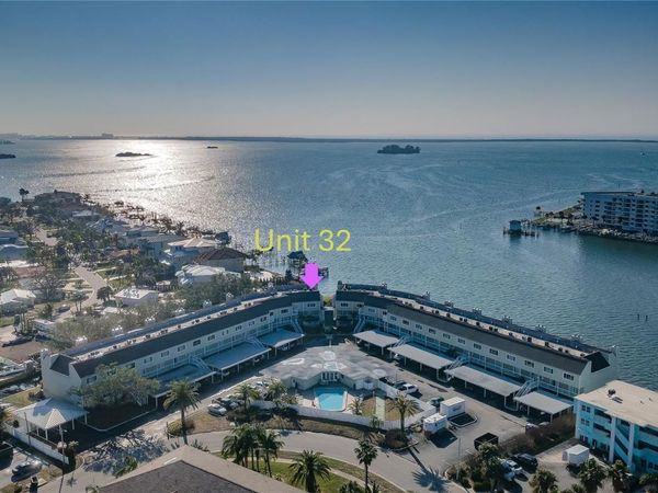 433 S PAULA DRIVE , Unit 32, DUNEDIN, FL 34698