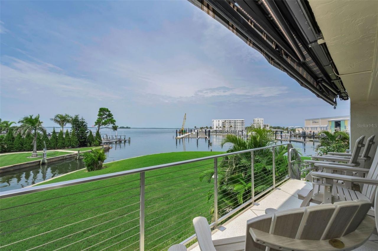 433 S Paula Drive , Unit 32, Dunedin, FL 34698 Photo