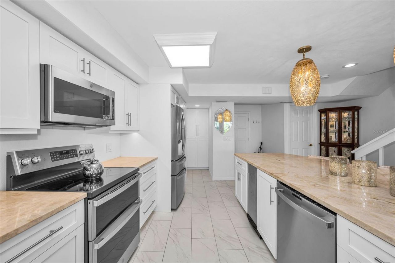 433 S Paula Drive , Unit 32, Dunedin, FL 34698 Photo