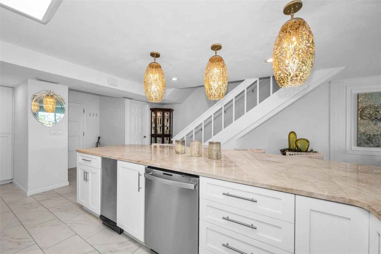 433 S Paula Drive , Unit 32, Dunedin, FL 34698 Photo