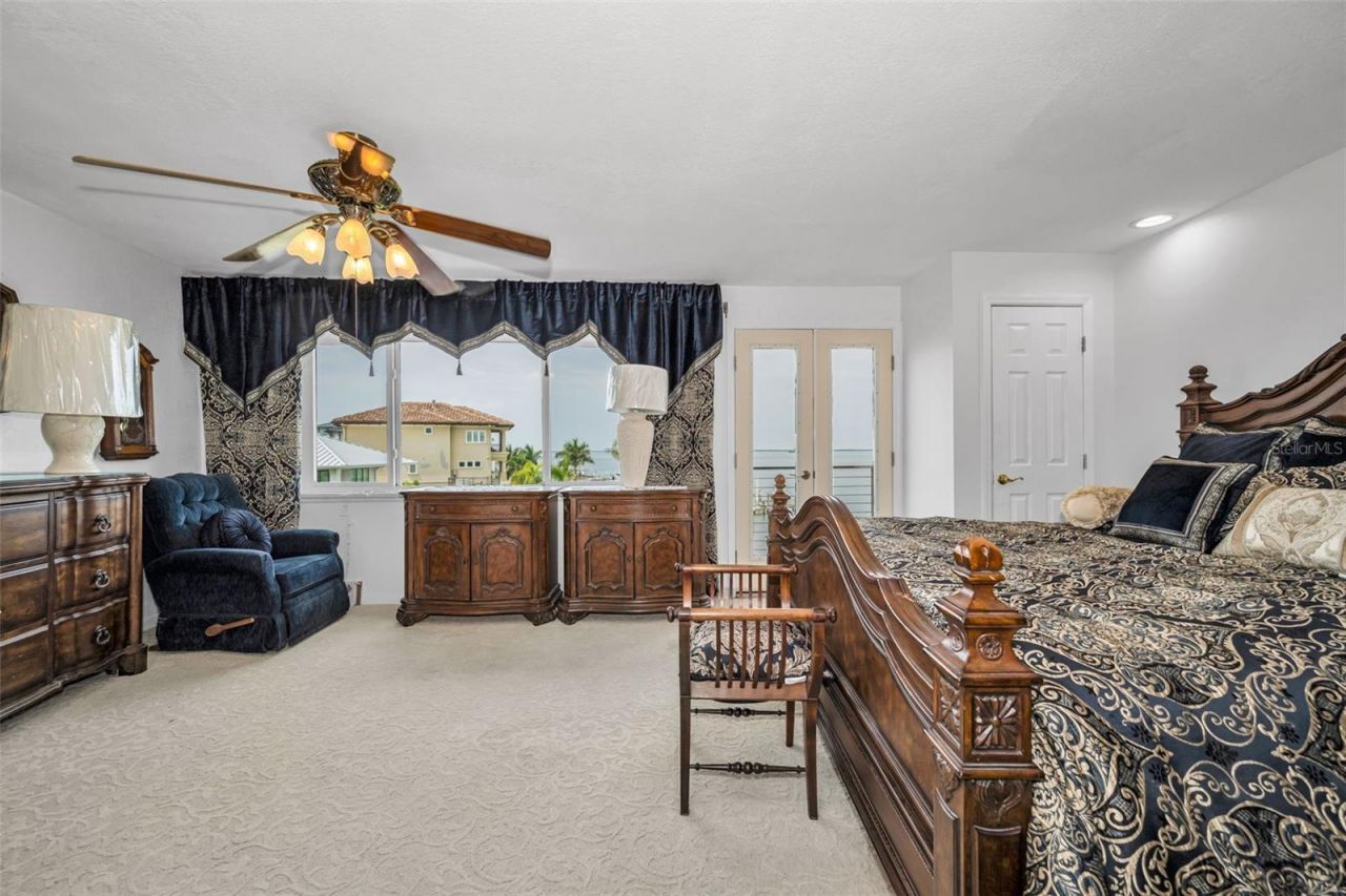 433 S Paula Drive , Unit 32, Dunedin, FL 34698 Photo