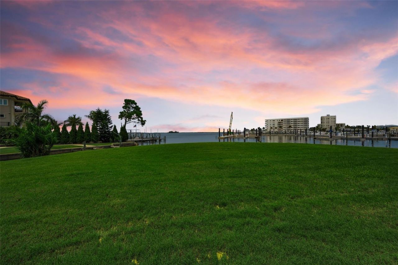433 S Paula Drive , Unit 32, Dunedin, FL 34698 Photo