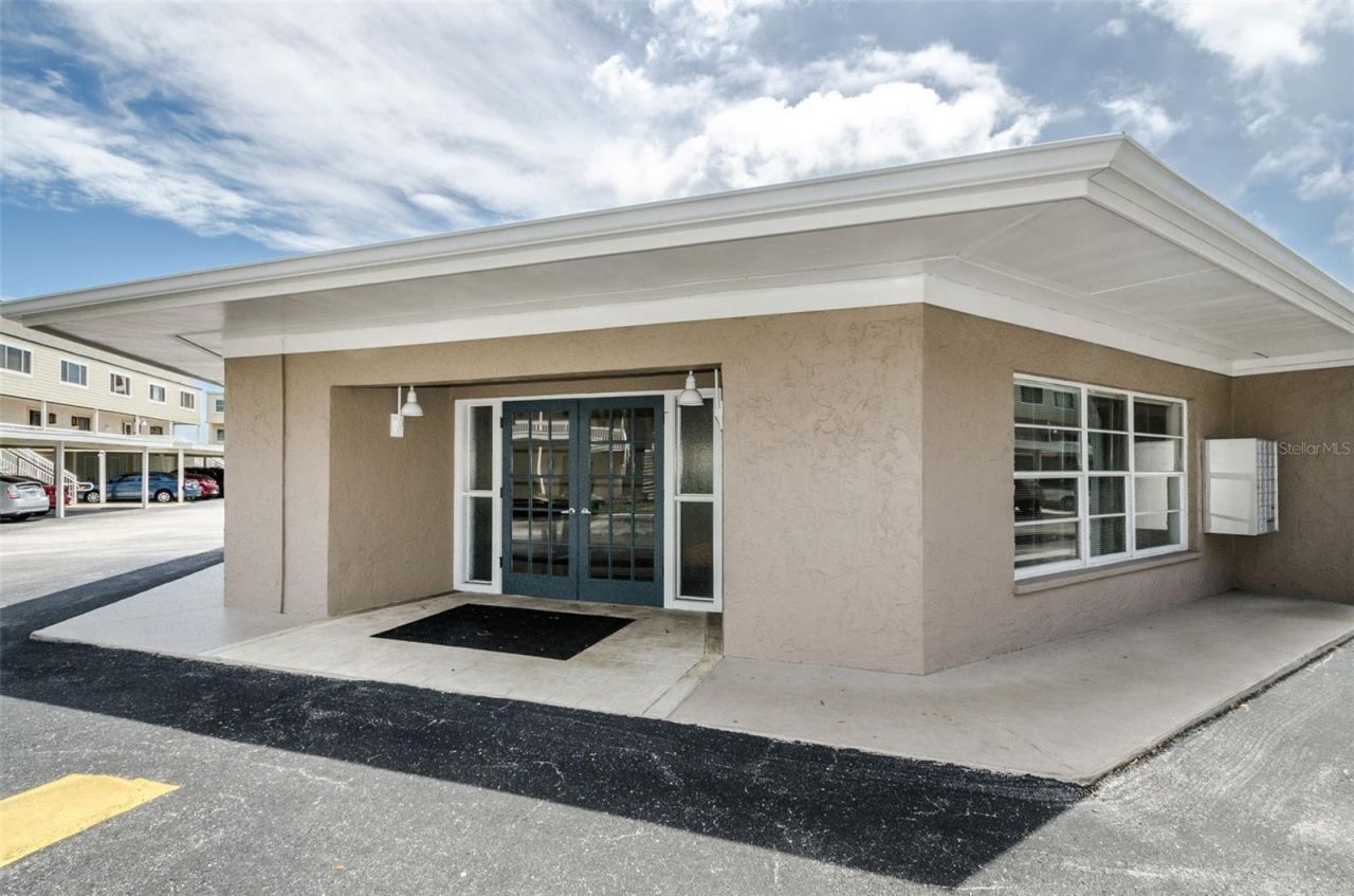 433 S Paula Drive , Unit 32, Dunedin, FL 34698 Photo
