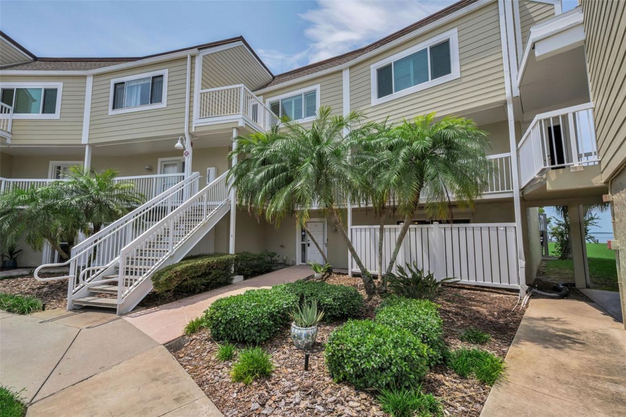 433 S Paula Drive , Unit 32, Dunedin, FL 34698 Photo