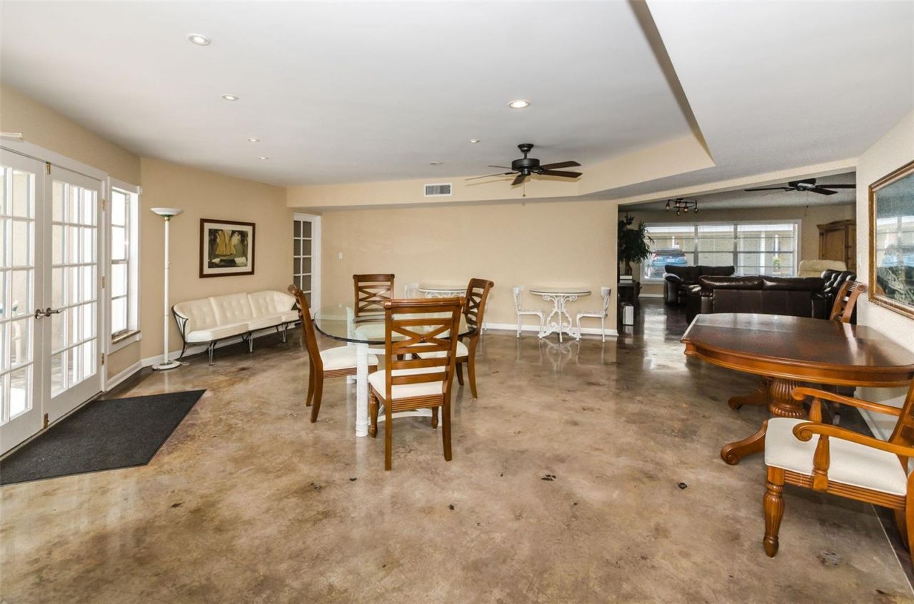 433 S Paula Drive , Unit 32, Dunedin, FL 34698 Photo