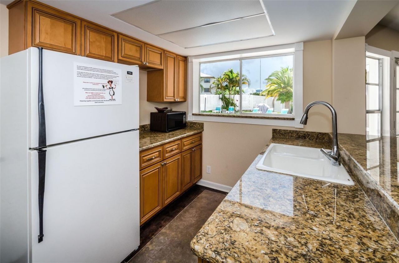 433 S Paula Drive , Unit 32, Dunedin, FL 34698 Photo