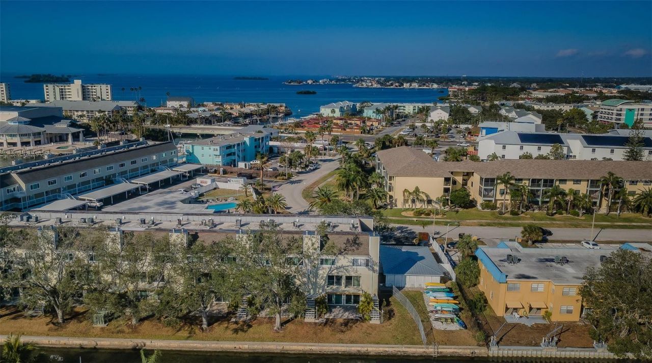 433 S Paula Drive , Unit 32, Dunedin, FL 34698 Photo