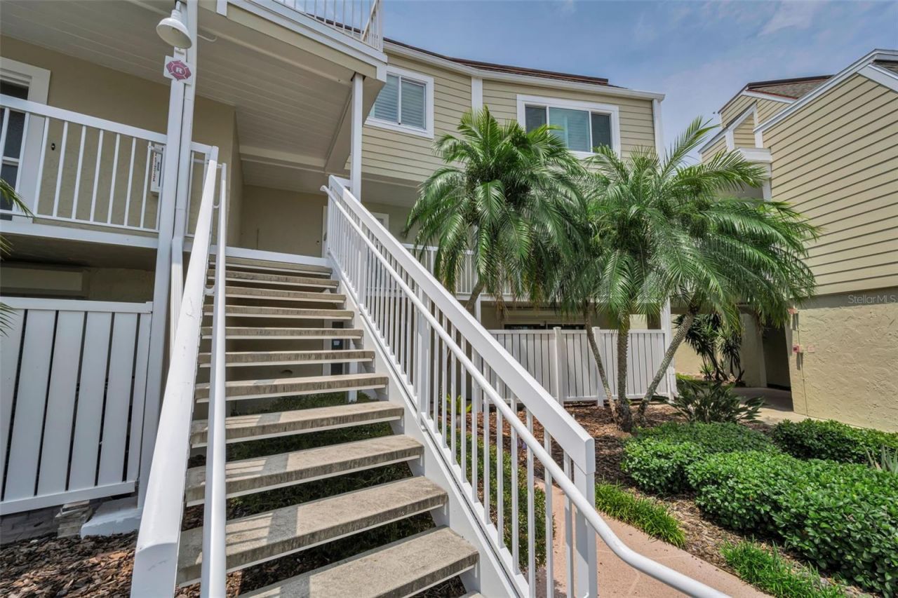 433 S Paula Drive , Unit 32, Dunedin, FL 34698 Photo
