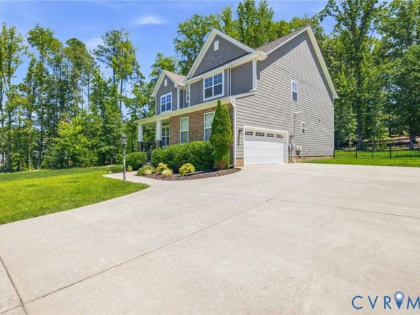 2526 Channelmark Place , Chester, VA 23836