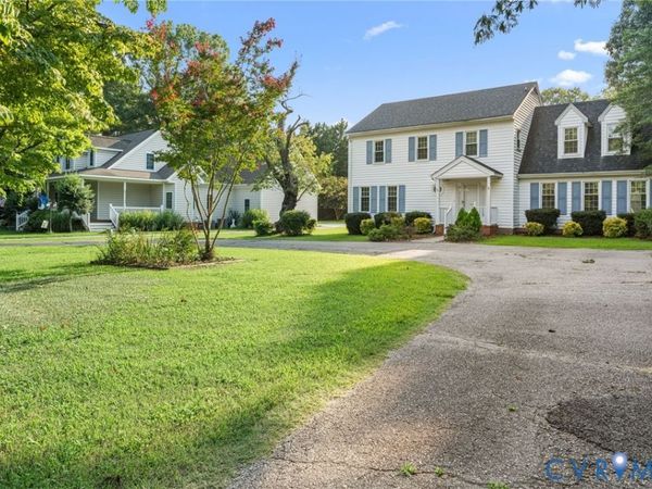 1760 Gloucester Road, Gloucester Point, VA 23062