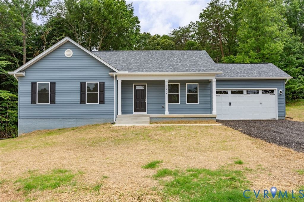 226 Sea Cliff Drive , Ruther Glen, VA 22546 Main Photo