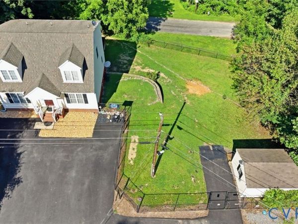 6401 Poplar Rd, New Kent, VA 23141