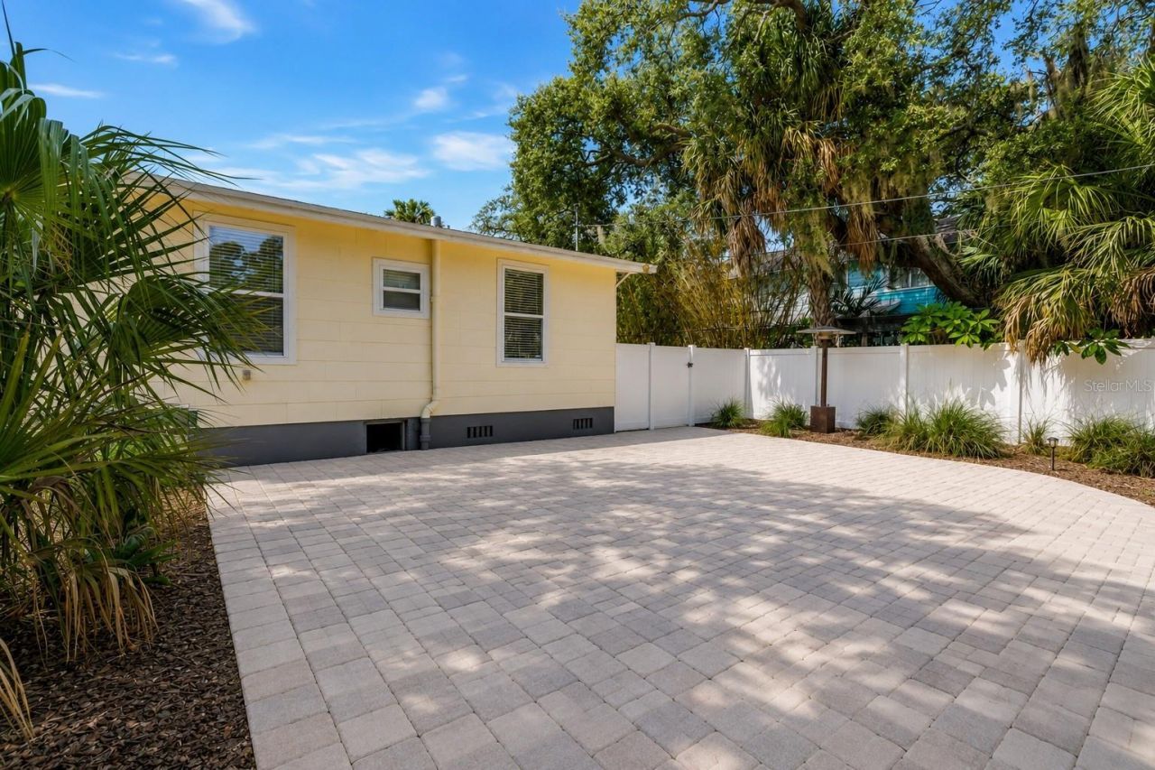 109 20th Avenue S, Saint Petersburg, FL 33705 Photo