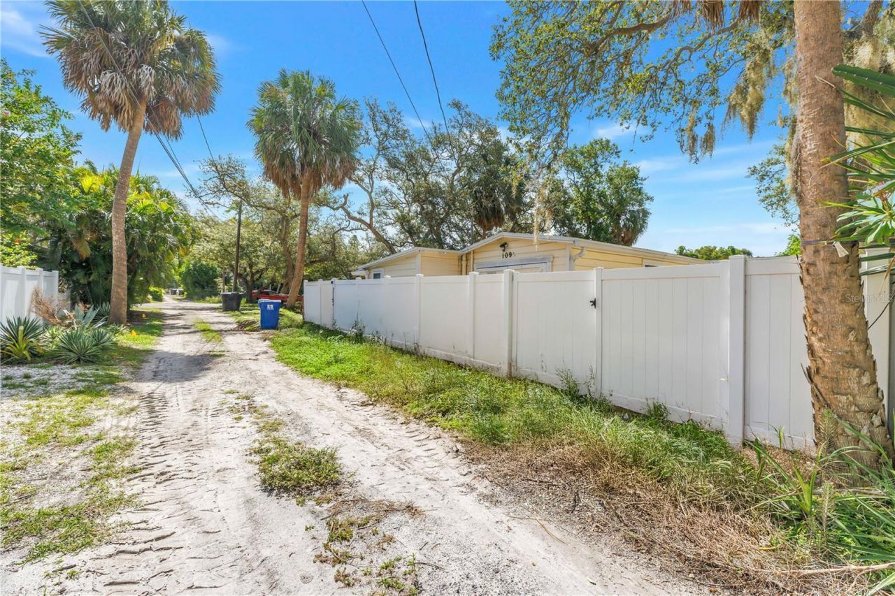 109 20th Avenue S, Saint Petersburg, FL 33705 Photo