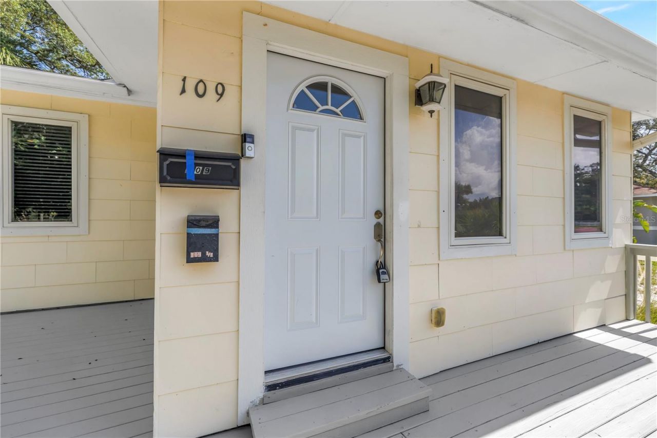 109 20th Avenue S, Saint Petersburg, FL 33705 Photo