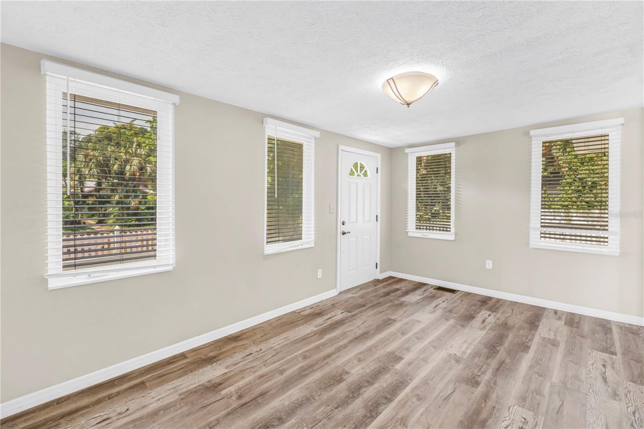 109 20th Avenue S, Saint Petersburg, FL 33705 Photo