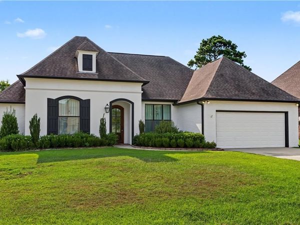 404 GOLDEN LEAF Court , Madisonville, LA 70447
