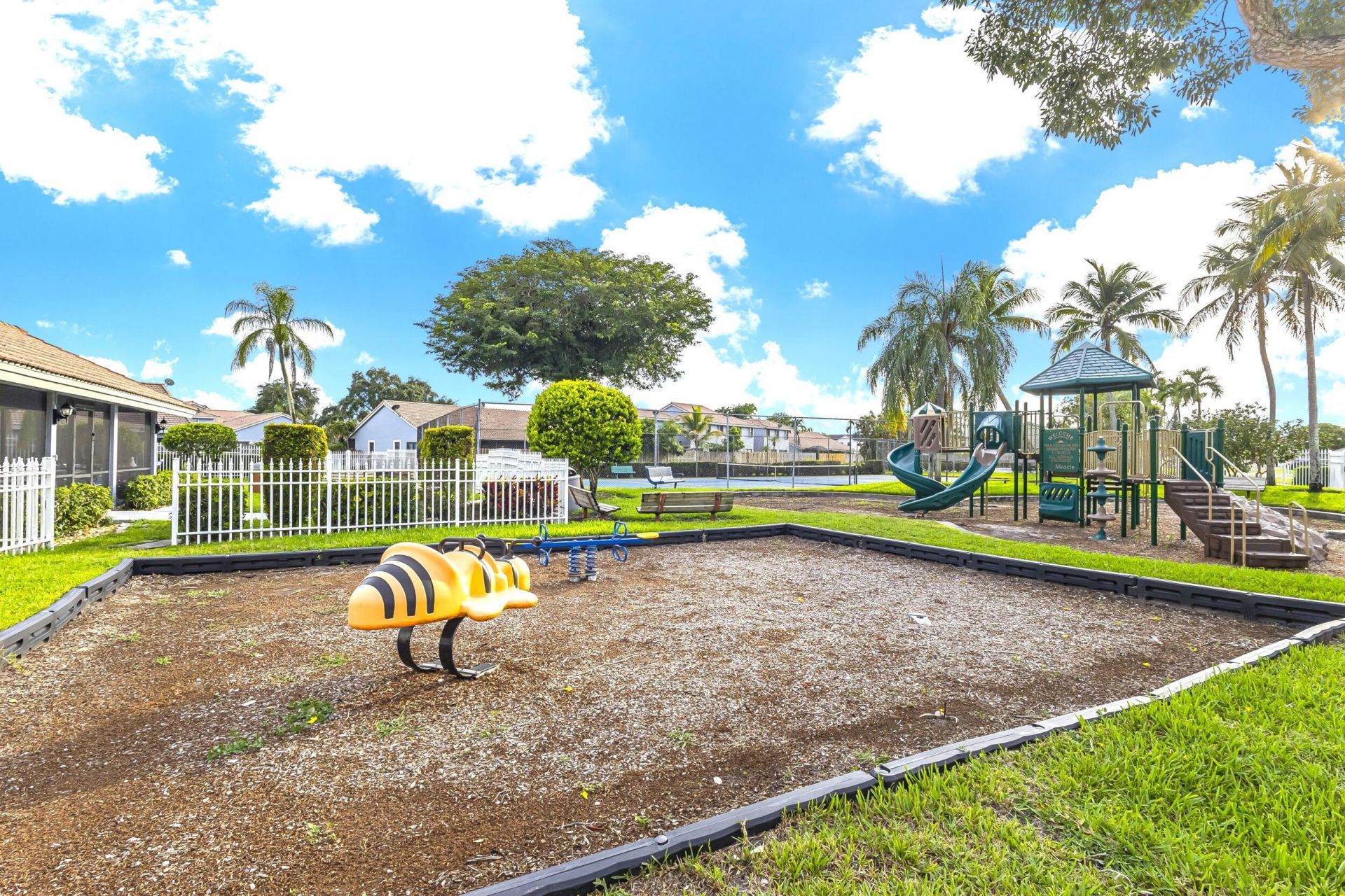 9871 Watermill Circle, Unit D, Boynton Beach, FL 33437 Photo