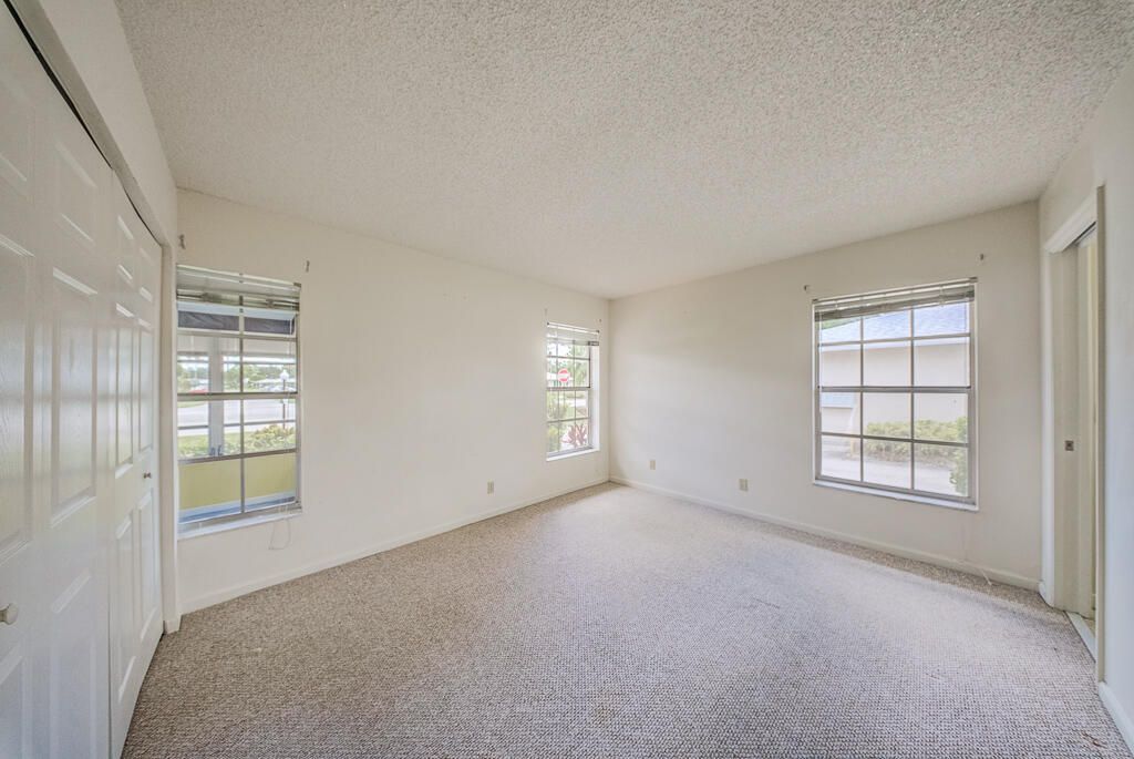546 Covered Bridge Boulevard, Unit A, Lake Worth, FL 33467 Photo
