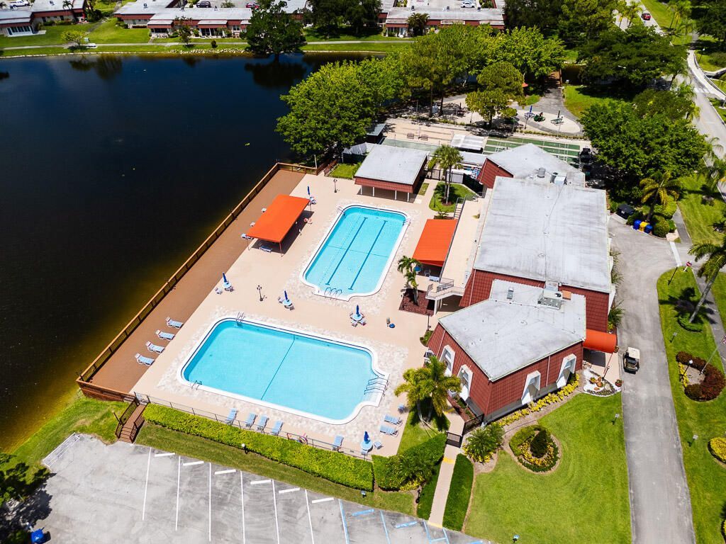 546 Covered Bridge Boulevard, Unit A, Lake Worth, FL 33467 Photo