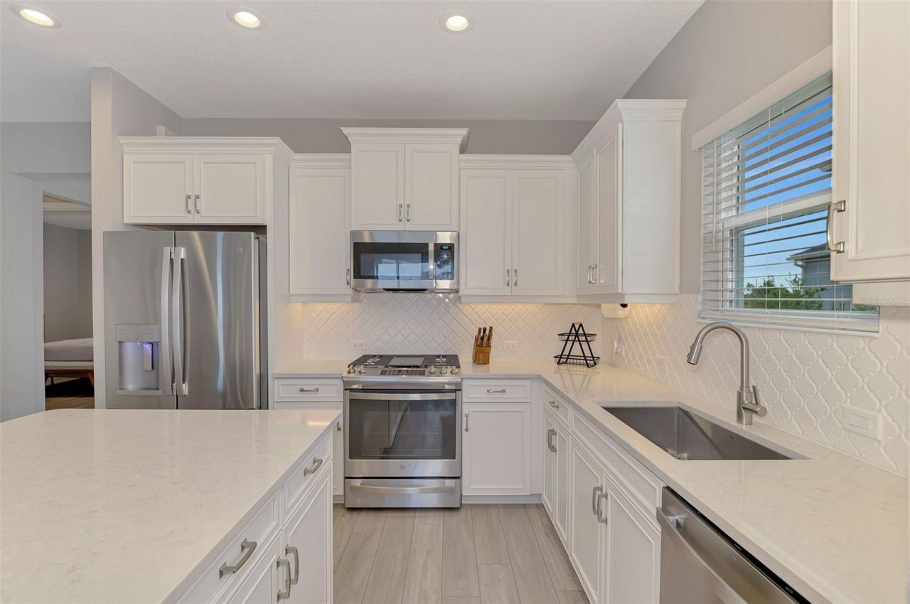 4842 Willow Bend Avenue, Parrish, FL 34219 Photo