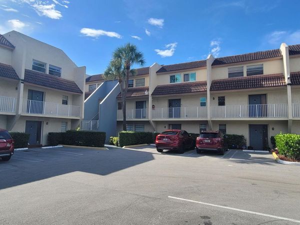 3760 NW 115TH Way, Unit 8-2, Coral Springs, FL 33065