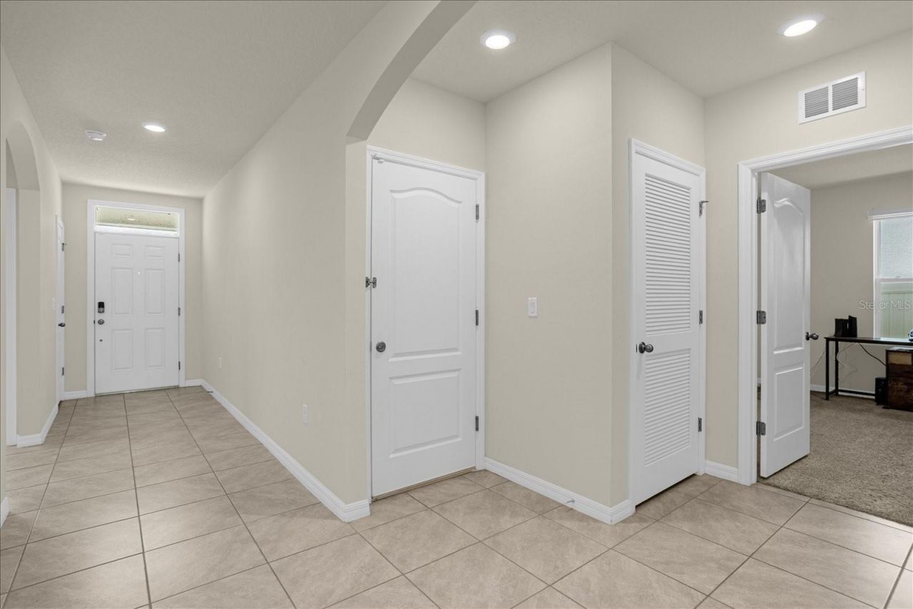 285 Summershore Drive, Auburndale, FL 33823 Photo