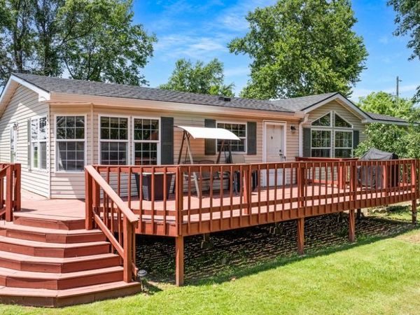 23991 Floyd Moore Road, Gentry, AR 72734