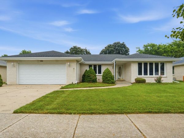 15625 NARCISSUS Lane, Orland Park, IL 60462