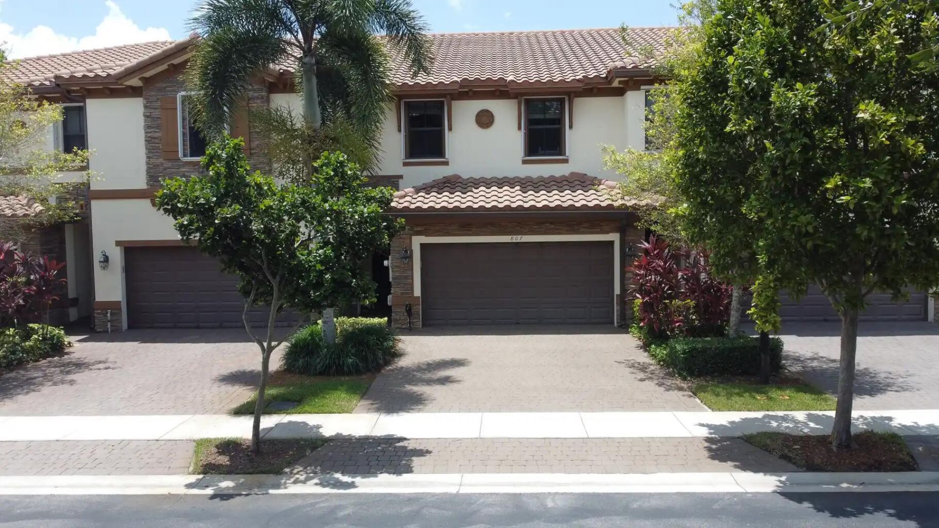 807 E Village Circle, Davie, FL 33325 Photo