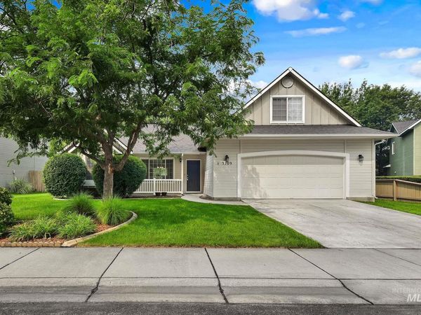 3709 N Lezana, Meridian, ID 83646
