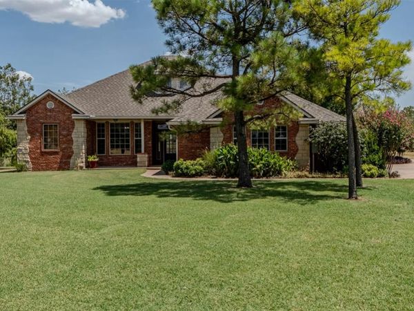 13410 Silver Ridge Road, Yukon, OK 73099