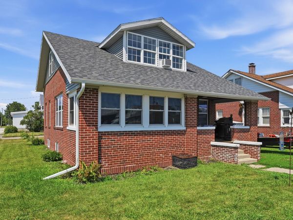 102 E Washington Street, Morocco, IN 47963