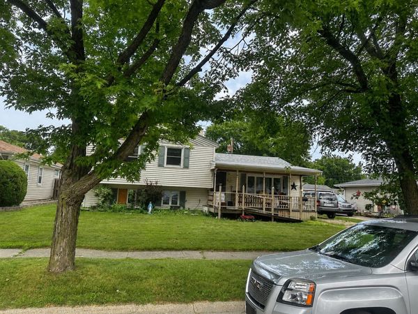 8207 Grace Street , Highland, IN 46322