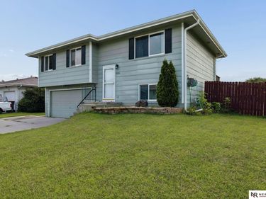2034 NW 55th Street, Lincoln, NE 68528