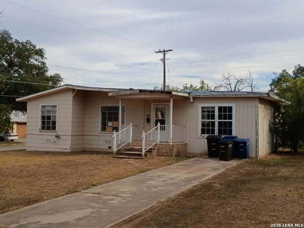 3138 LINN RD, San Antonio, TX 78223